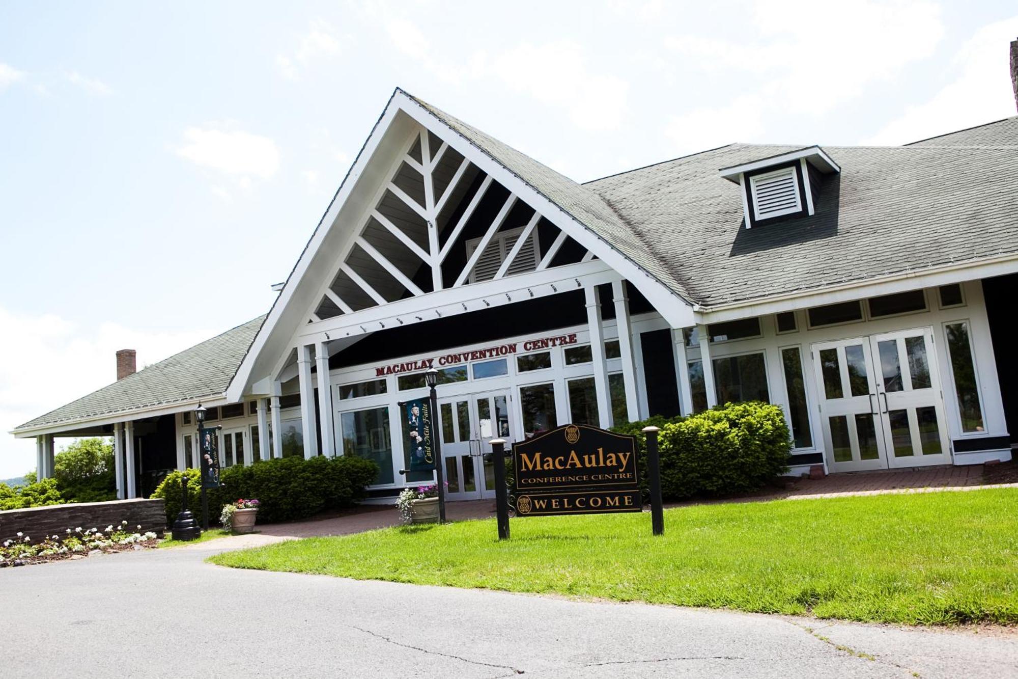 Inverary Resort Baddeck Inlet Exterior foto
